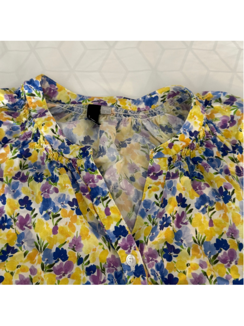 KUT From The Kloth Floral Button Front Blouse Top Women’s Large Yellow Blue Purp - Picture 4 of 6